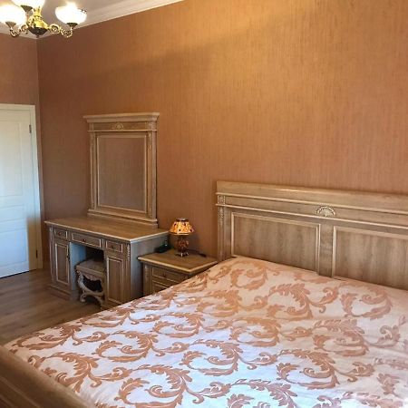 Rustaveli Apartment City Centre Tiflis Exterior foto