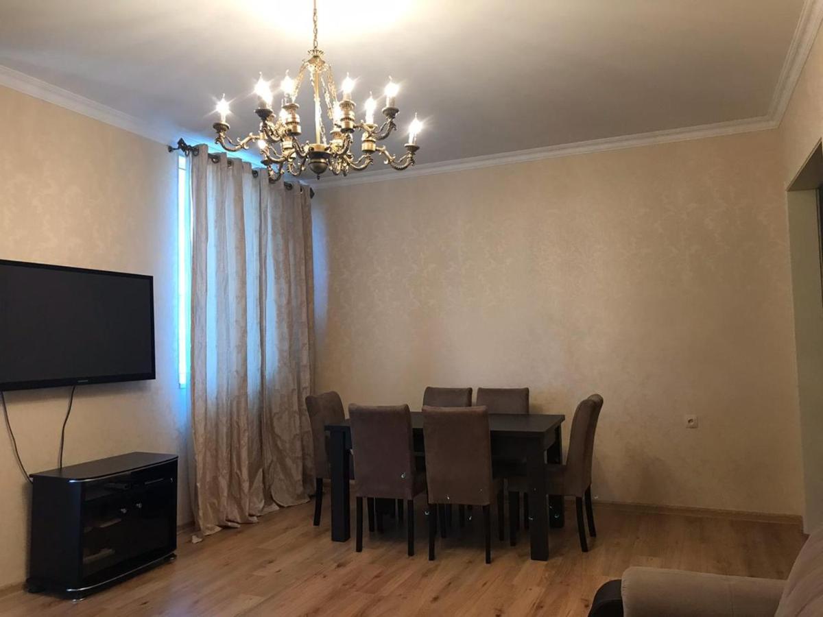 Rustaveli Apartment City Centre Tiflis Exterior foto